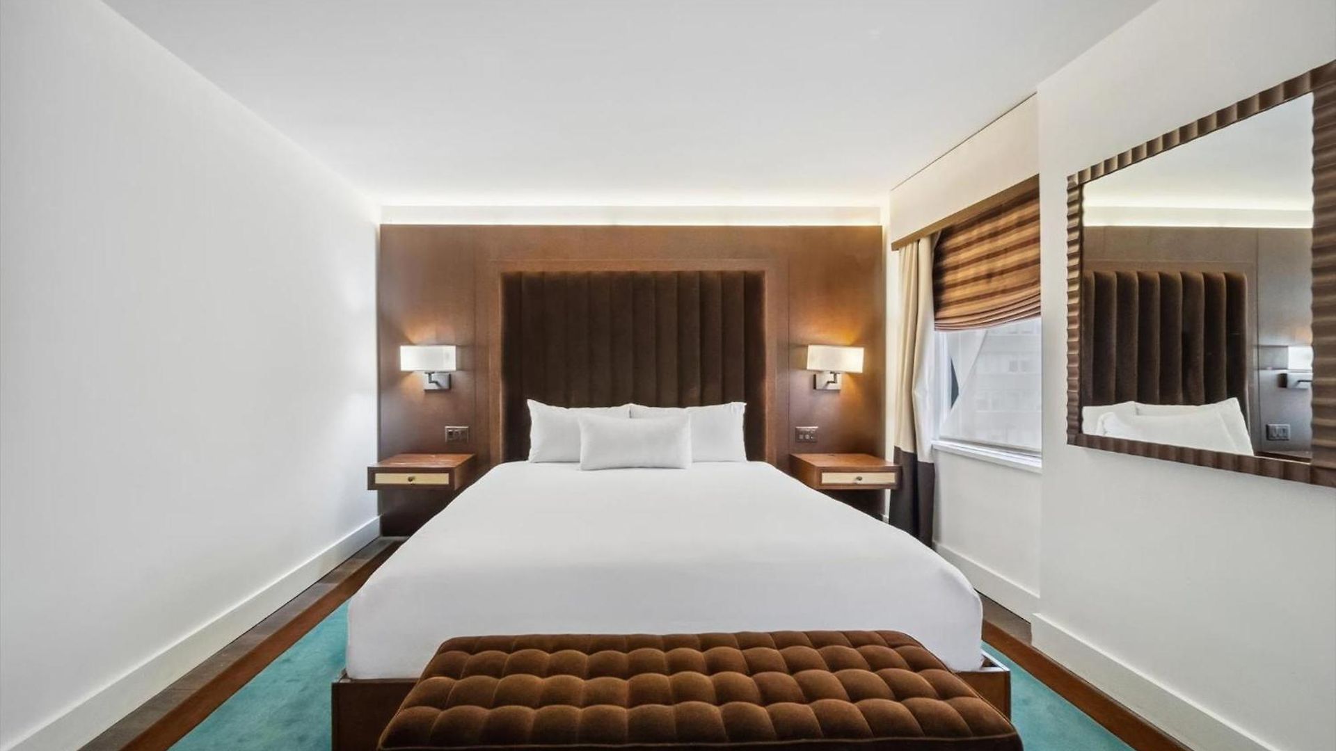 Lexington Plaza 4*