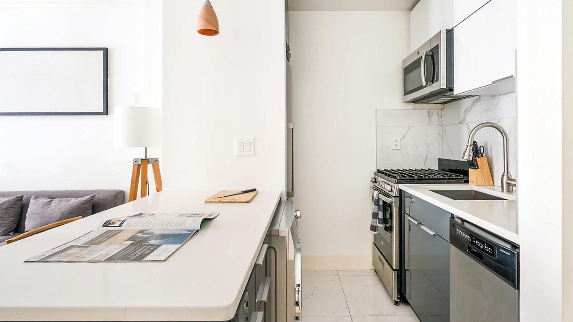 1597-2 Luxury Upper East Side W&d Apartment New York