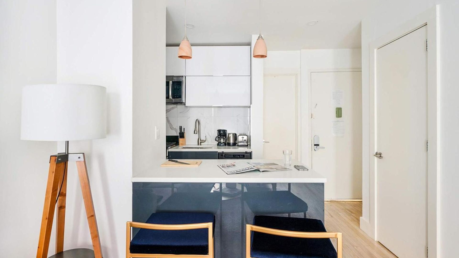 1597-2 Luxury Upper East Side W&d New York