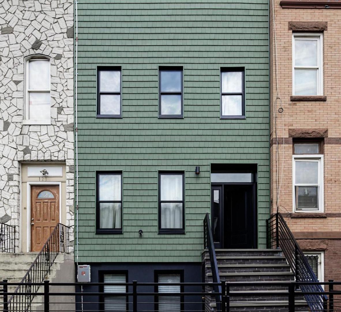 Apartment Bright & Spacious 3-bedroom In Vibrant Bushwick! *