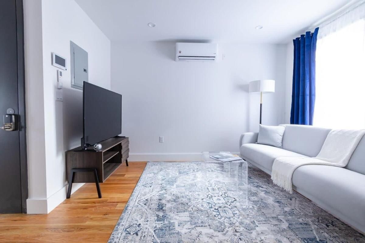 323-2 Spacious 2br Williamsburg New York