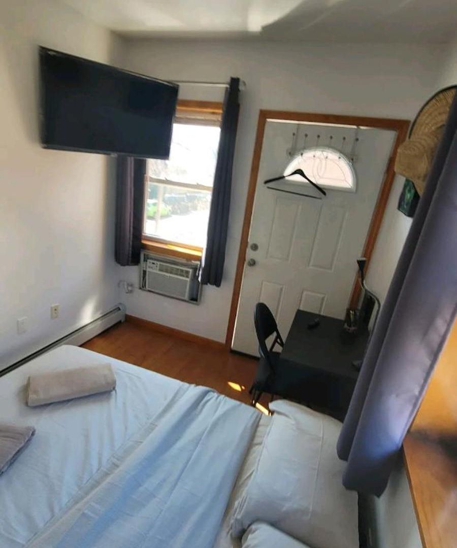 Woodside Homestay *
