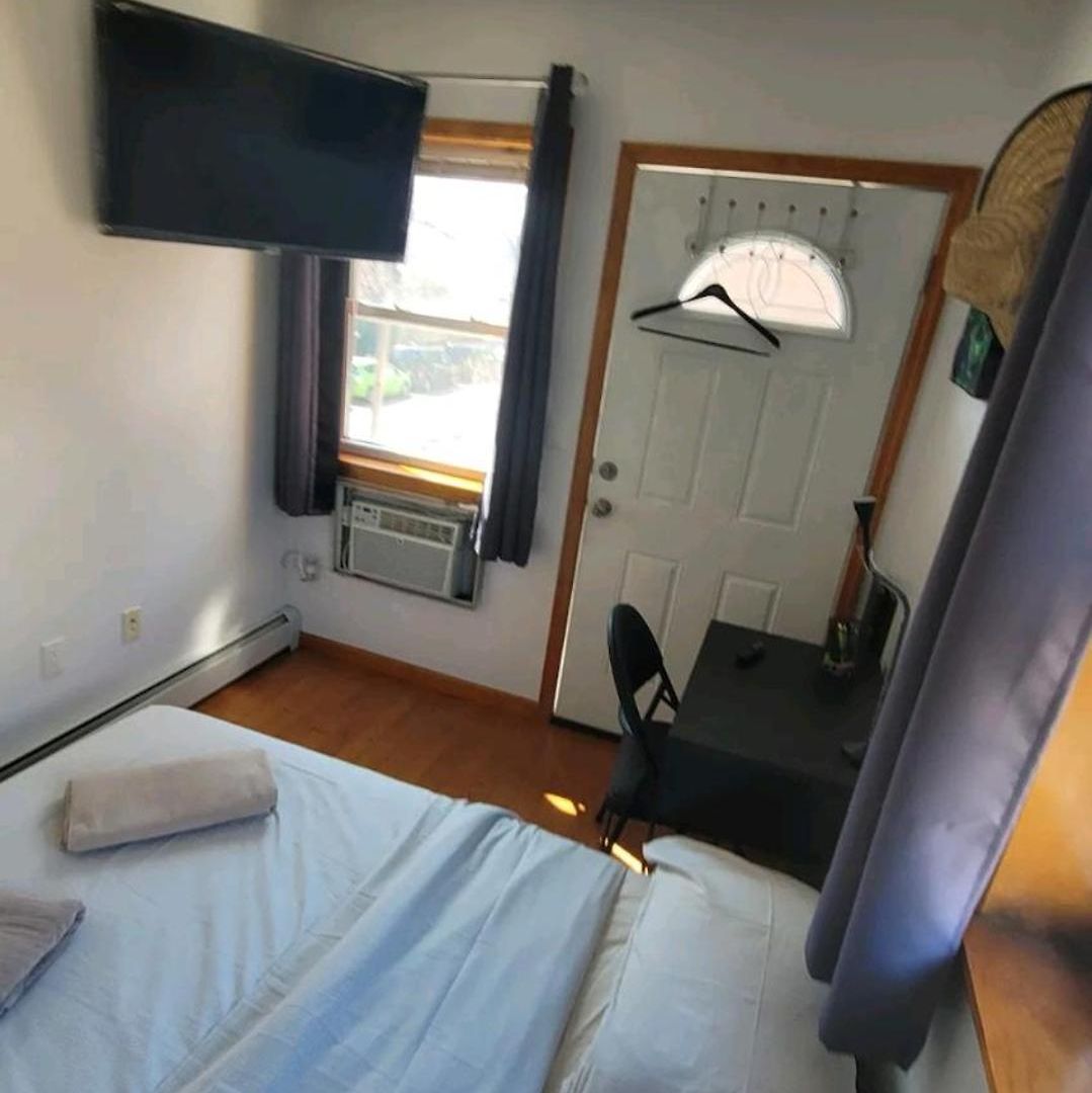 Woodside Homestay *