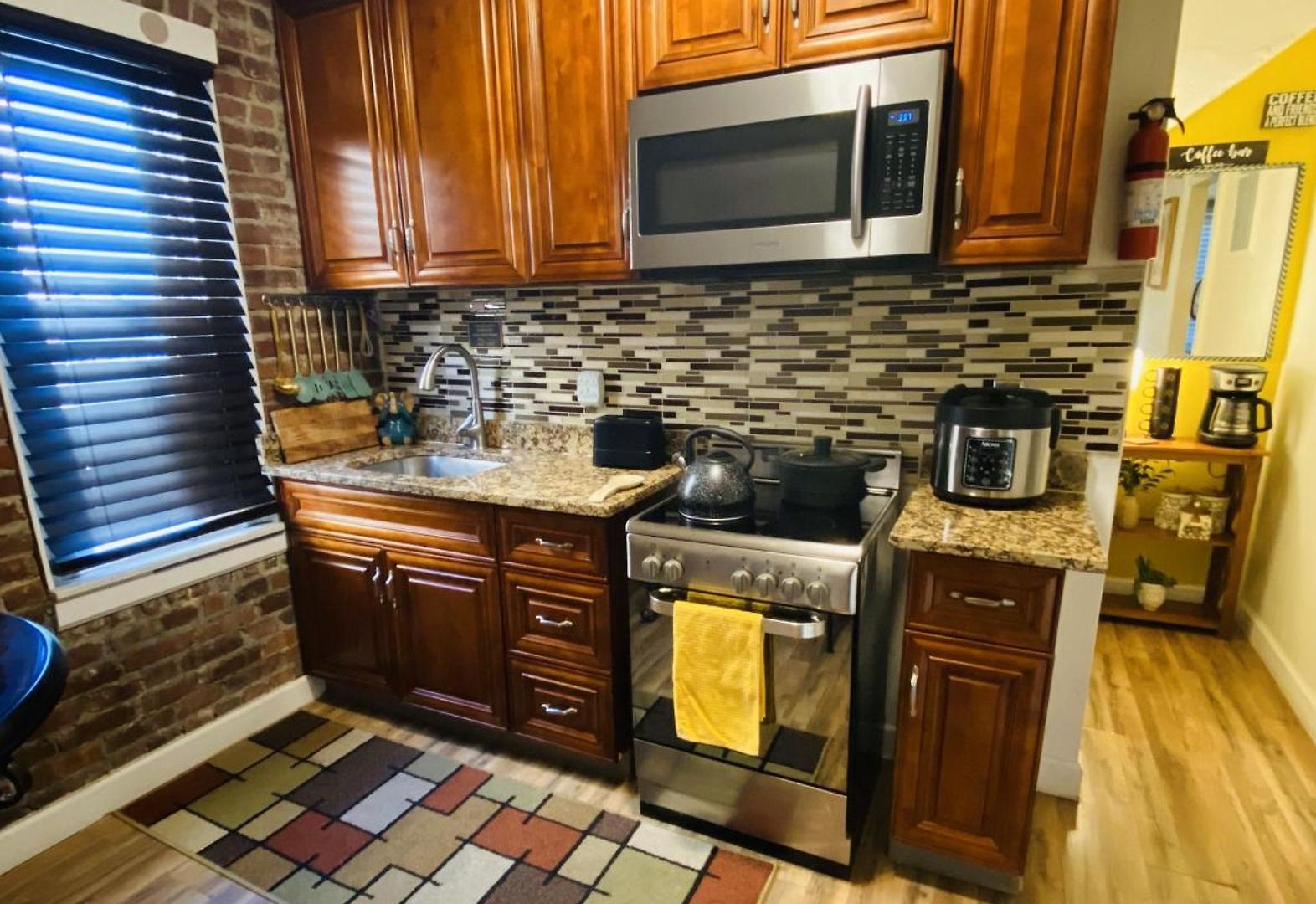 Nyc Cozy Private Bedroom With Free Parking & Near Subway - Business & Tourists Apartment *