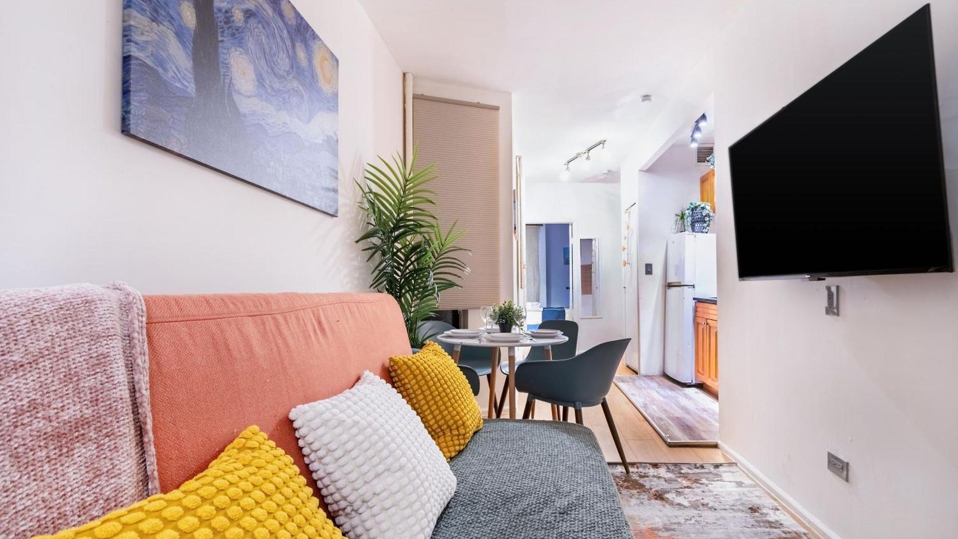 2 Bedroom Paradise In Hells Kitchen Manhattan New York