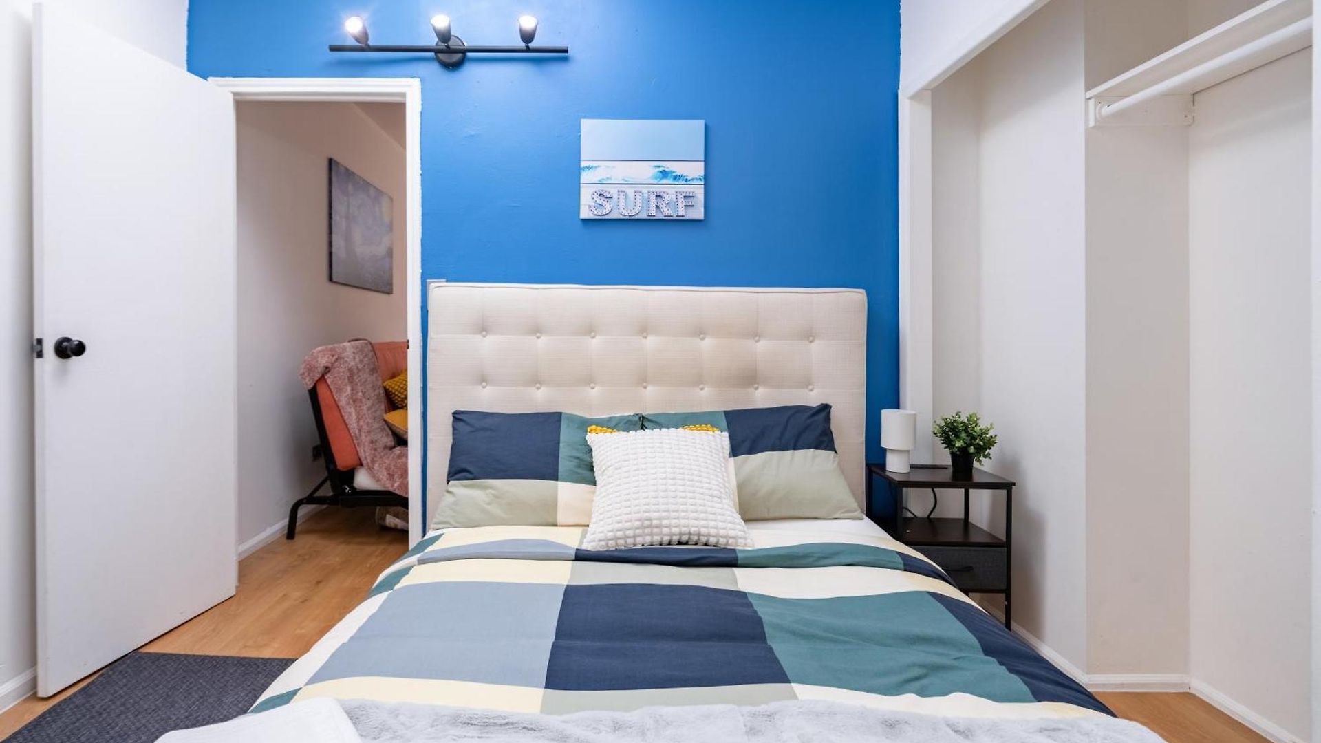 2 Bedroom Paradise In Hells Kitchen Manhattan Apartment New York