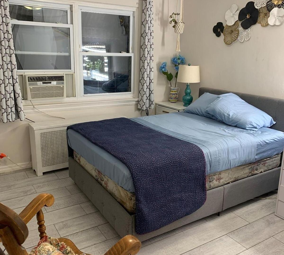 Cheerful 2 Bed In Heart Of Queens Homestay