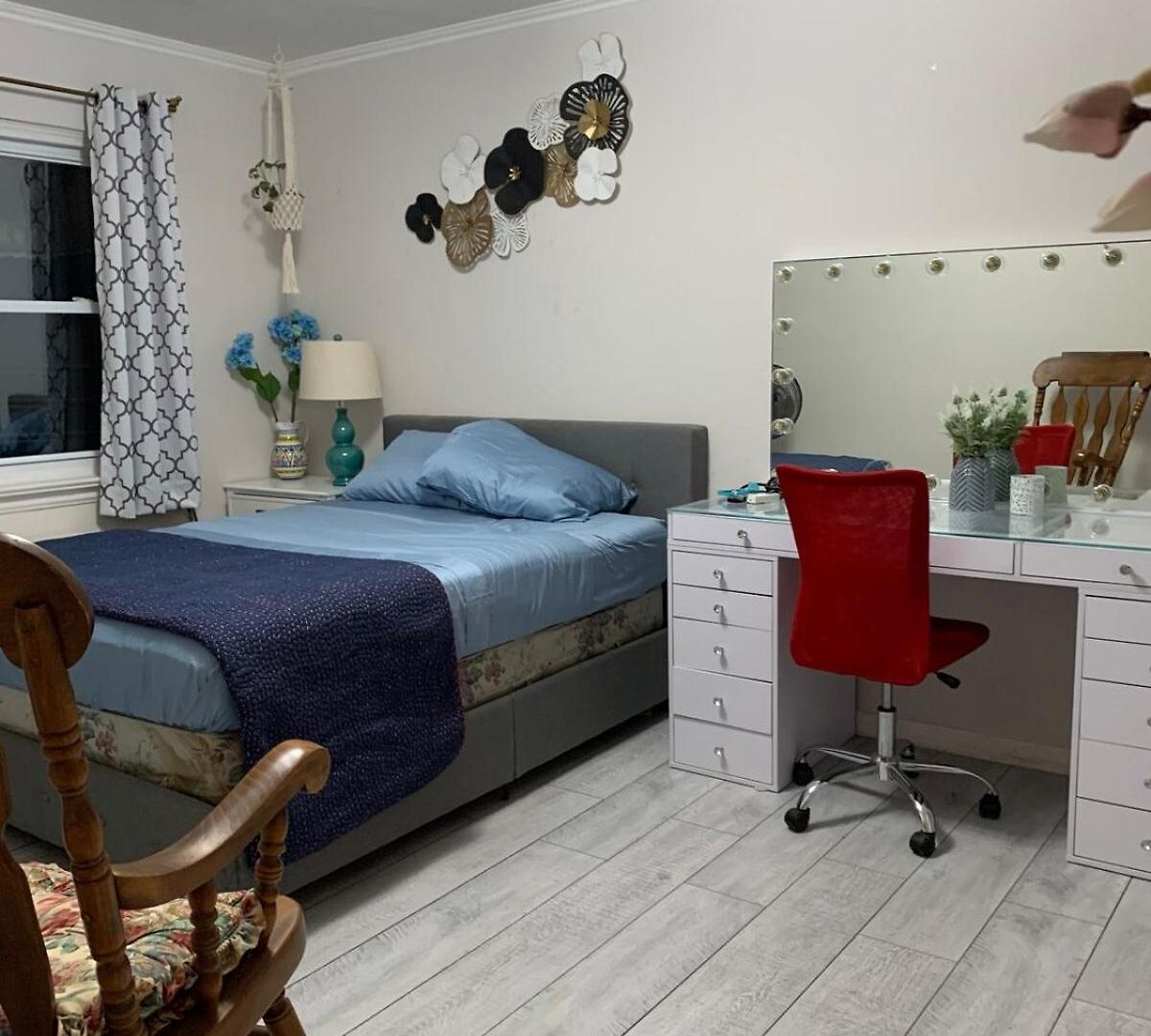 Cheerful 2 Bed In Heart Of Queens