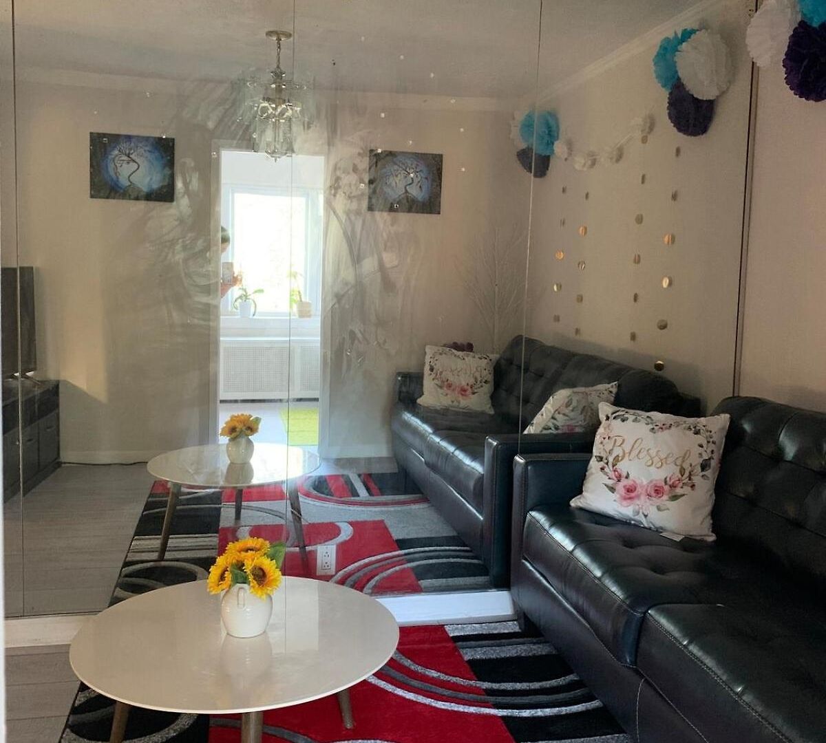 Cheerful 2 Bed In Heart Of Queens Homestay