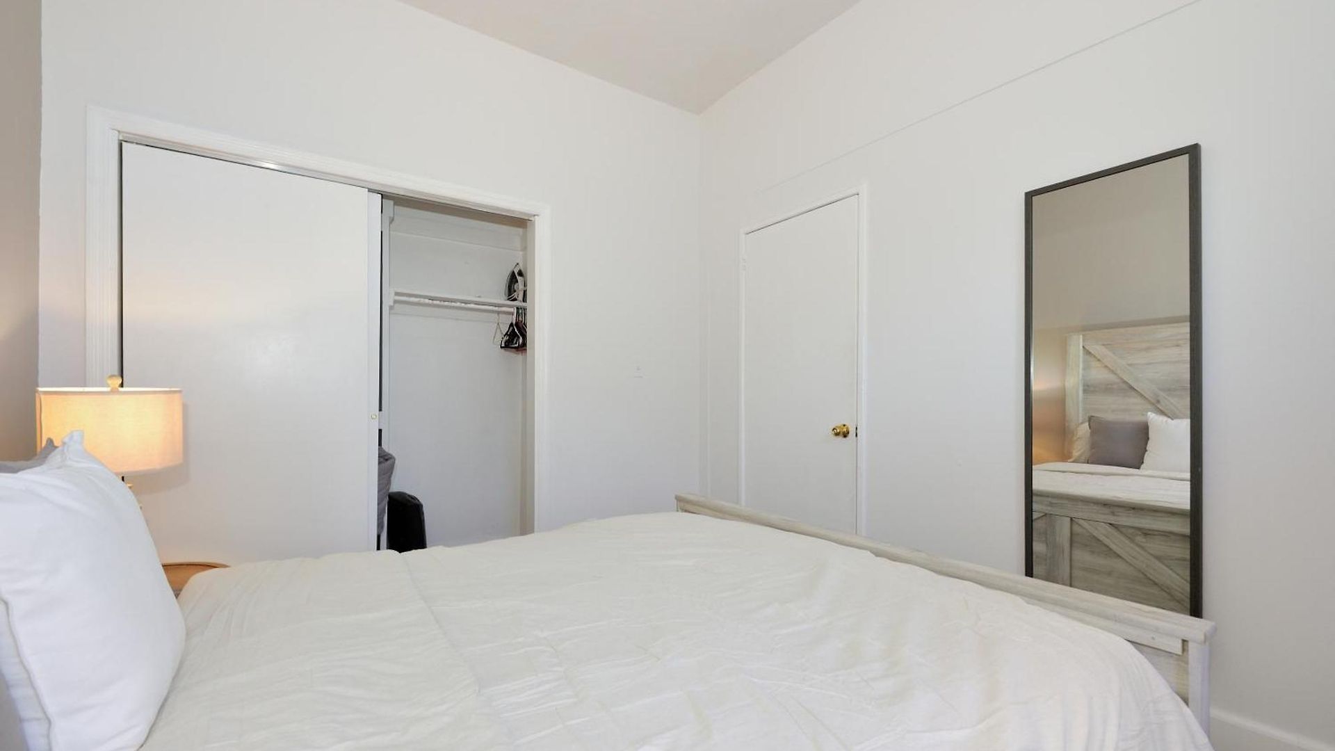 5 Bedroom 2 Bath Full Floor Midtown New York
