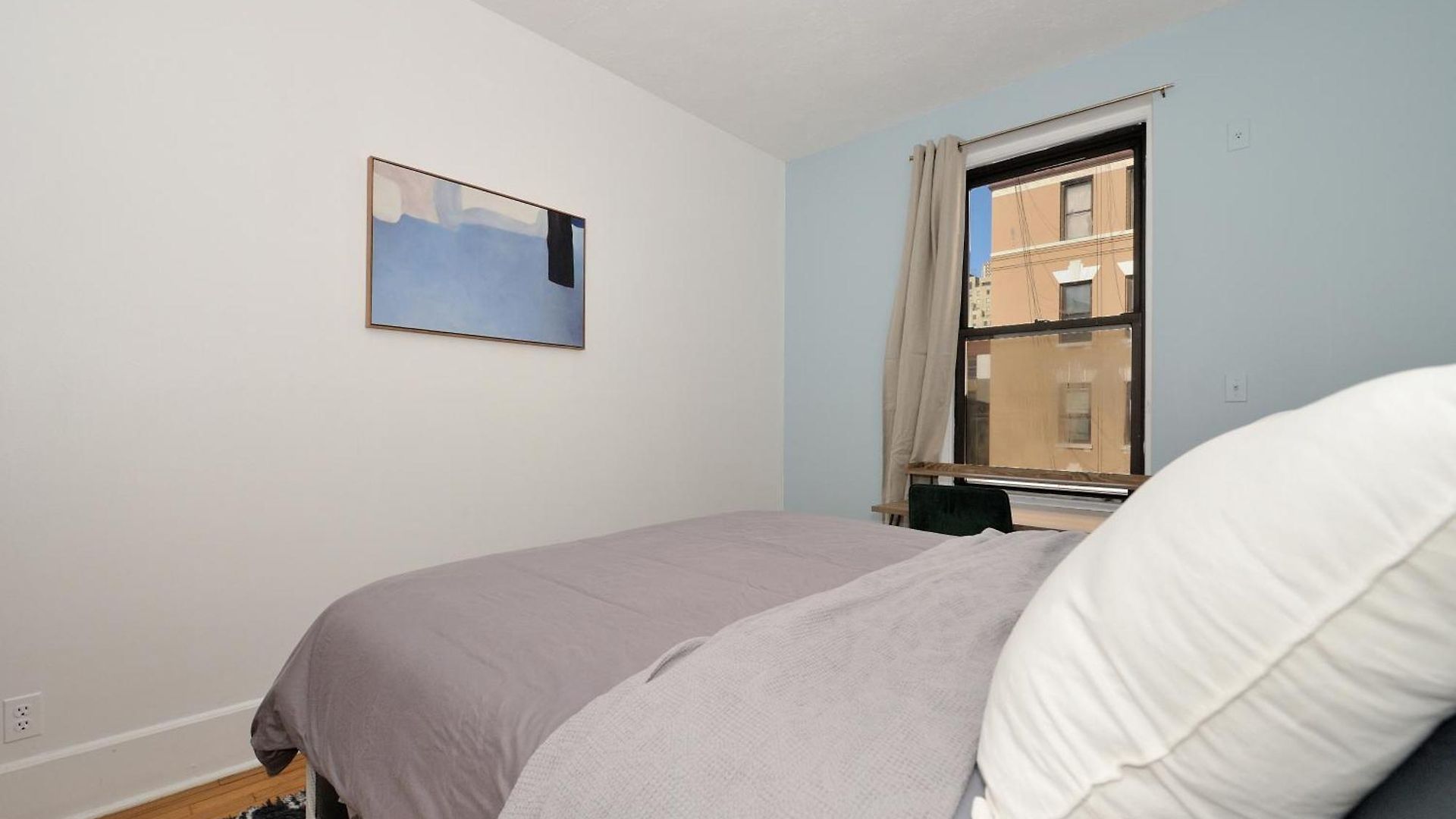 5 Bedroom 2 Bath Full Floor Midtown New York