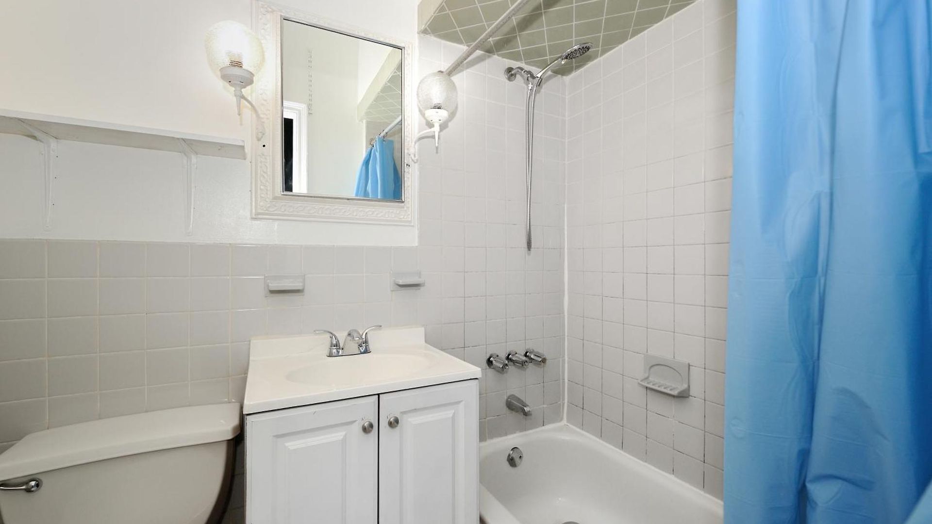 Apartment 5 Bedroom 2 Bath Full Floor Midtown *