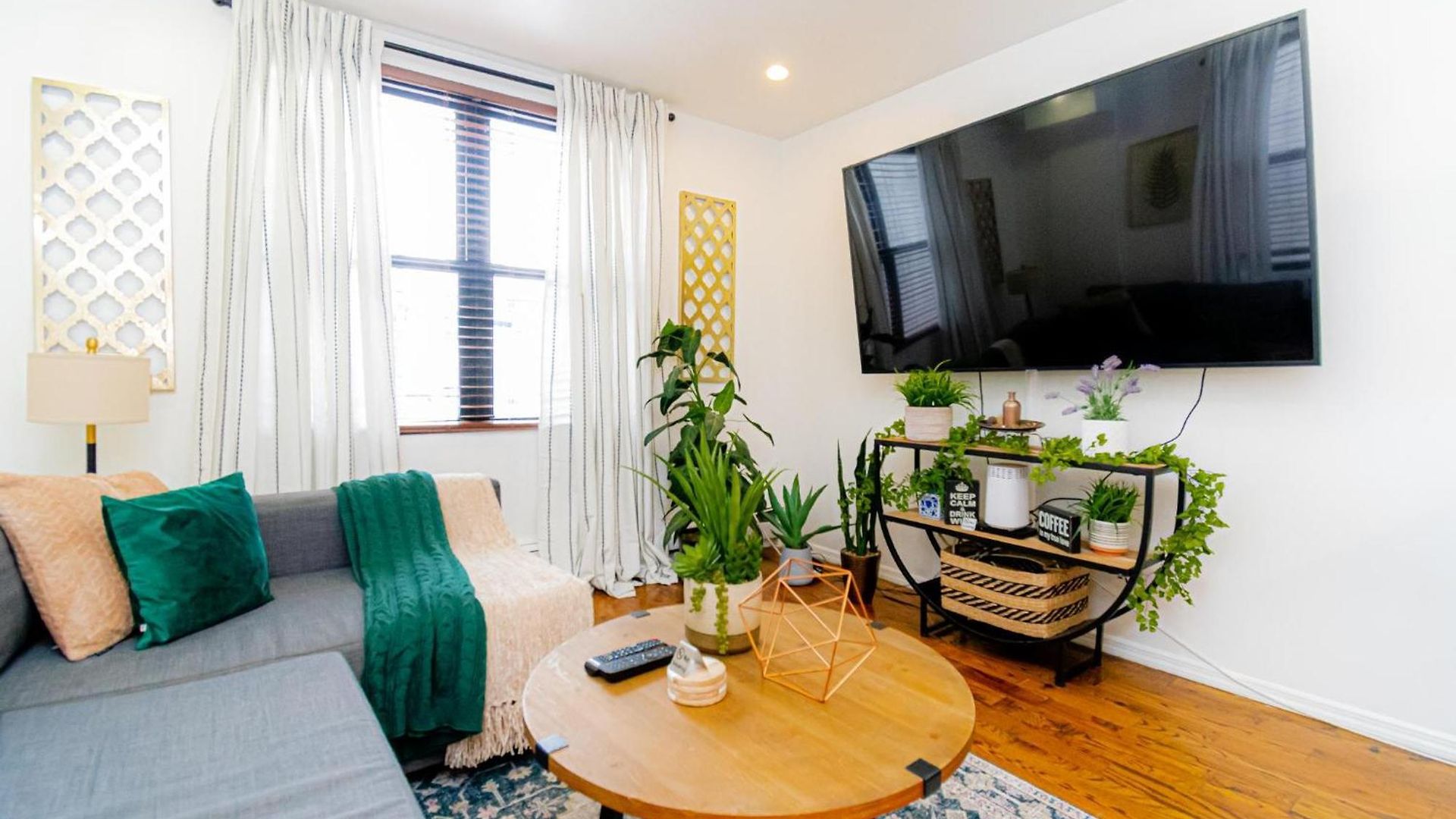 Apartment Luxury Oasis In The Heart Of Brooklyn