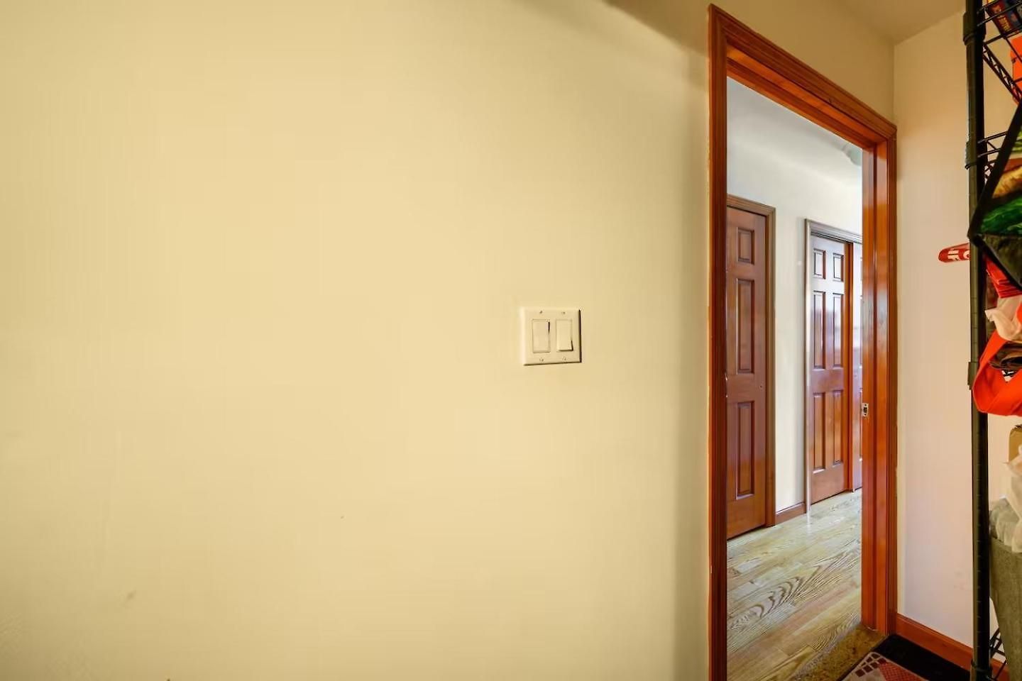 Homestay Large Private & Private Bathroom, Laguardia Airport 10min *