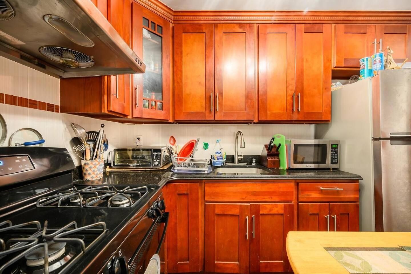 Large Private & Private Bathroom, Laguardia Airport 10min New York