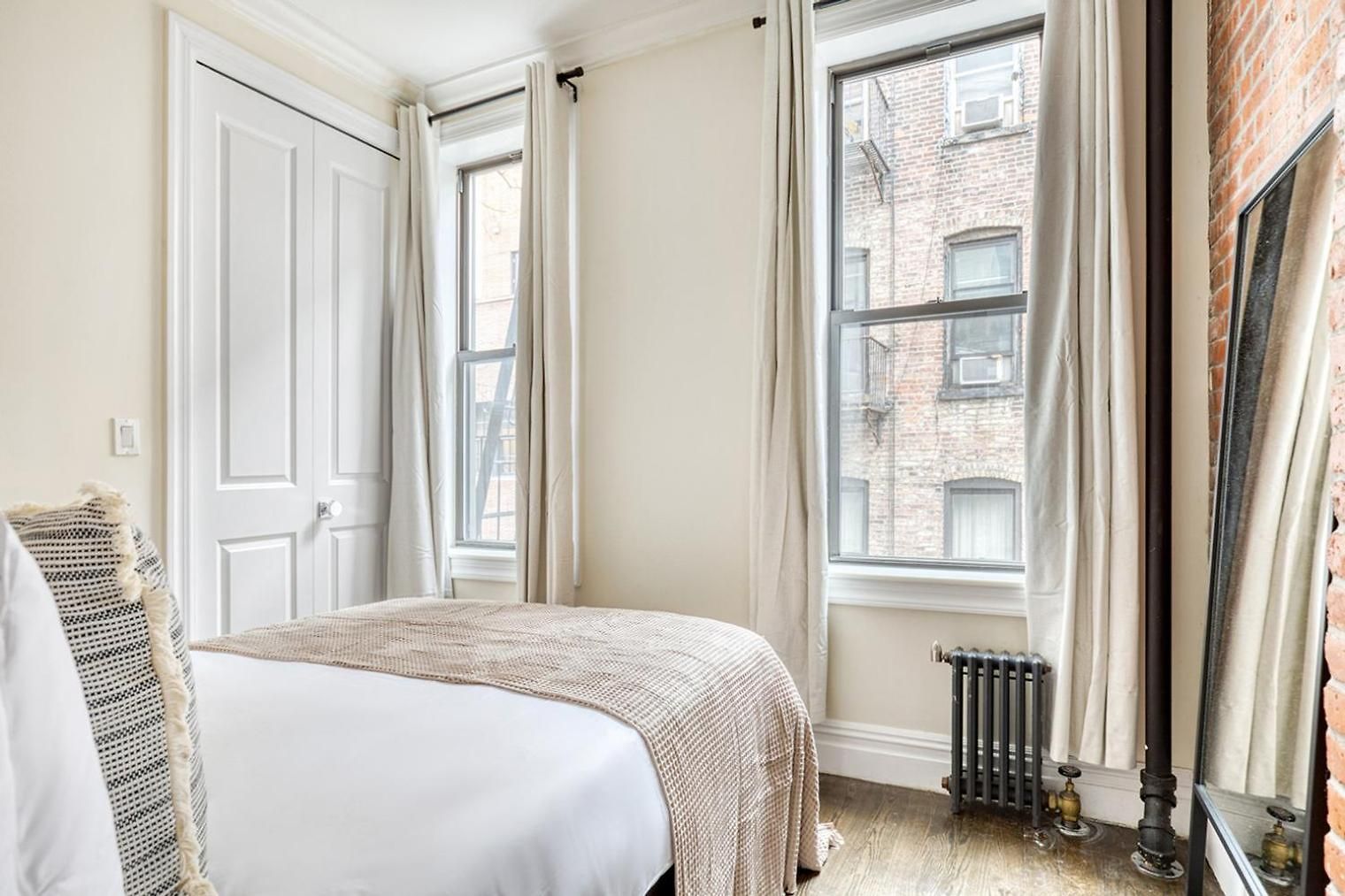 Nolita 1br W Wd Nr New Museum Nyc-1037 Apartment *