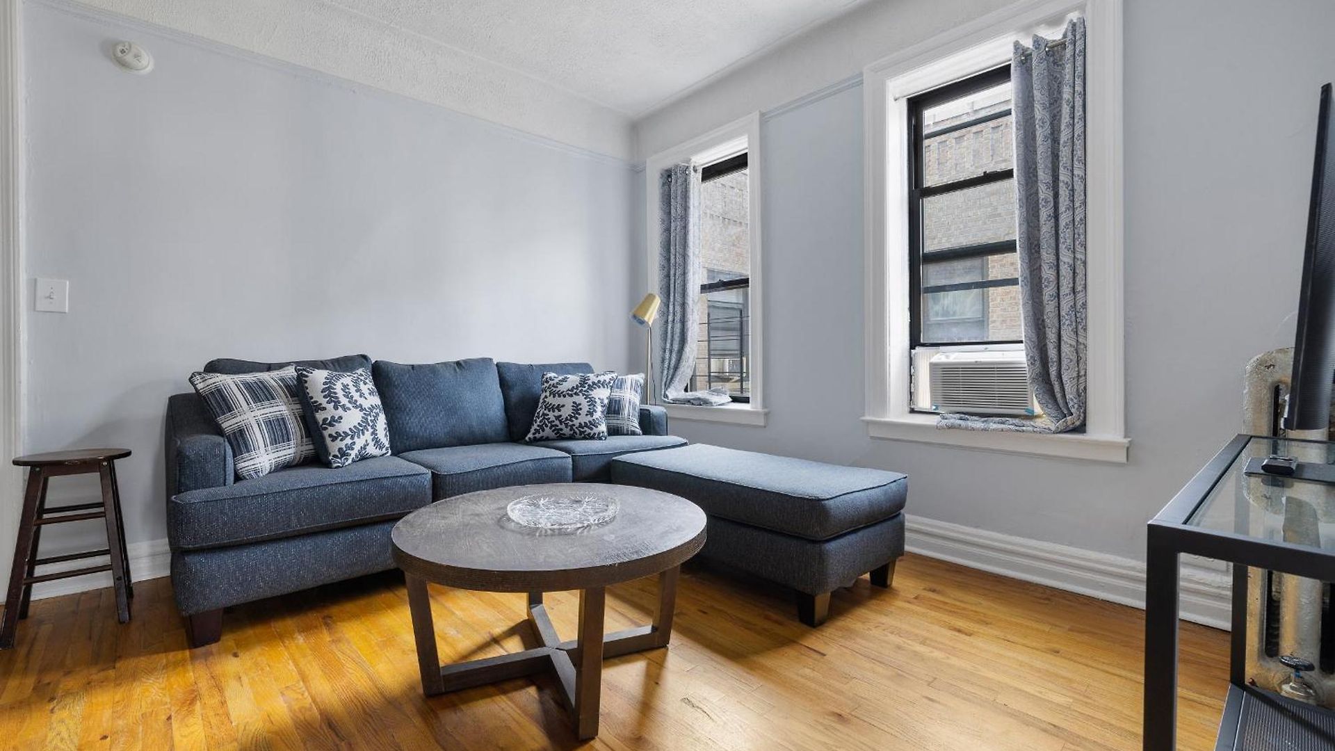 Apartment Live In Upper Manhattan On Budget New York