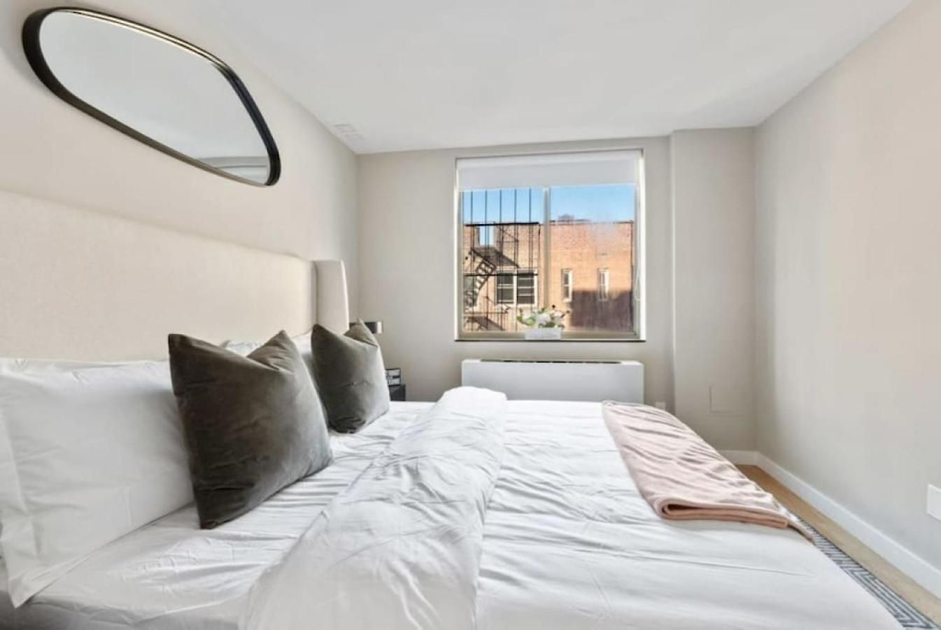 3br Penthouse With Massive Private Rooftop
