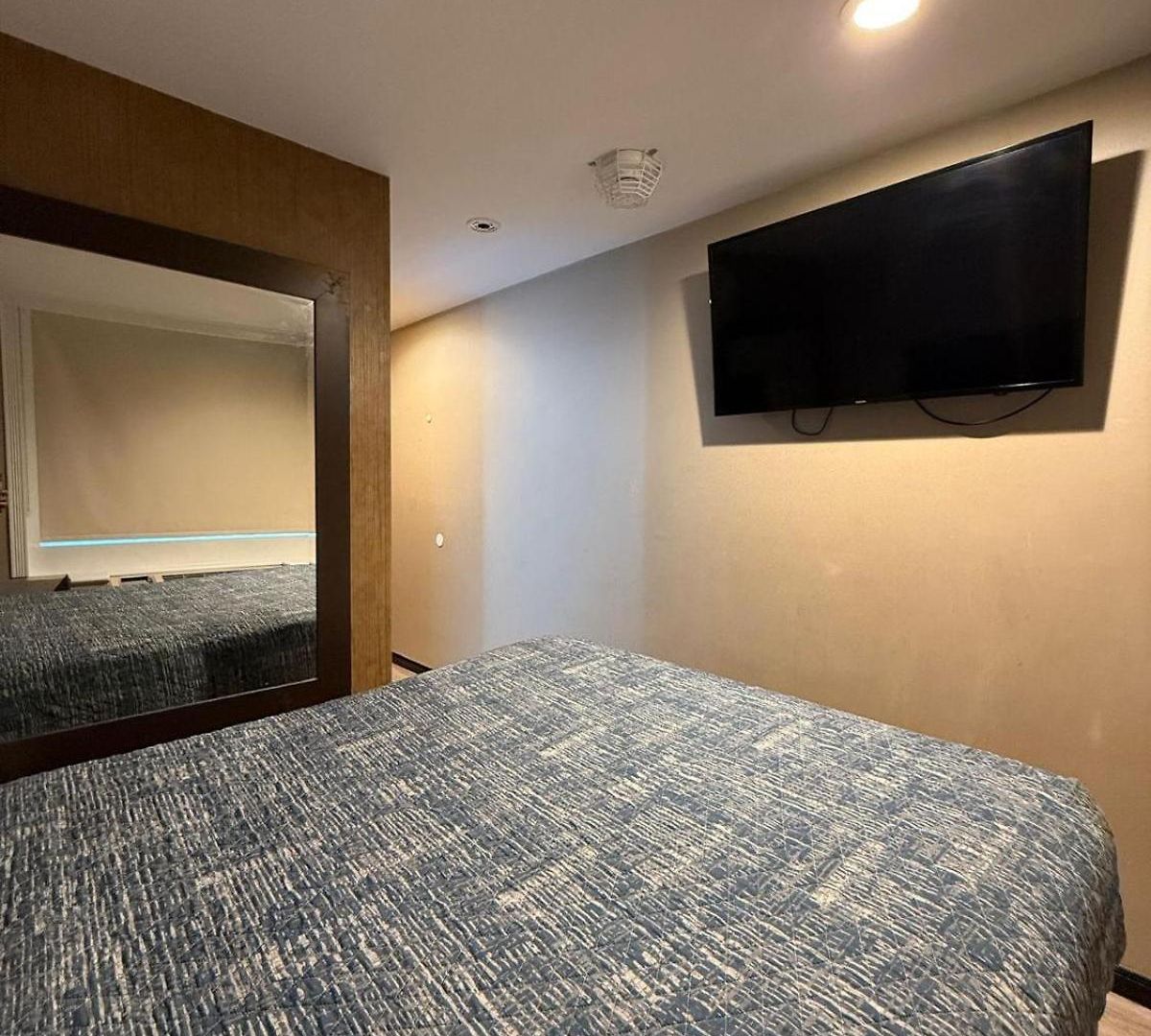 Key Hotel 3*