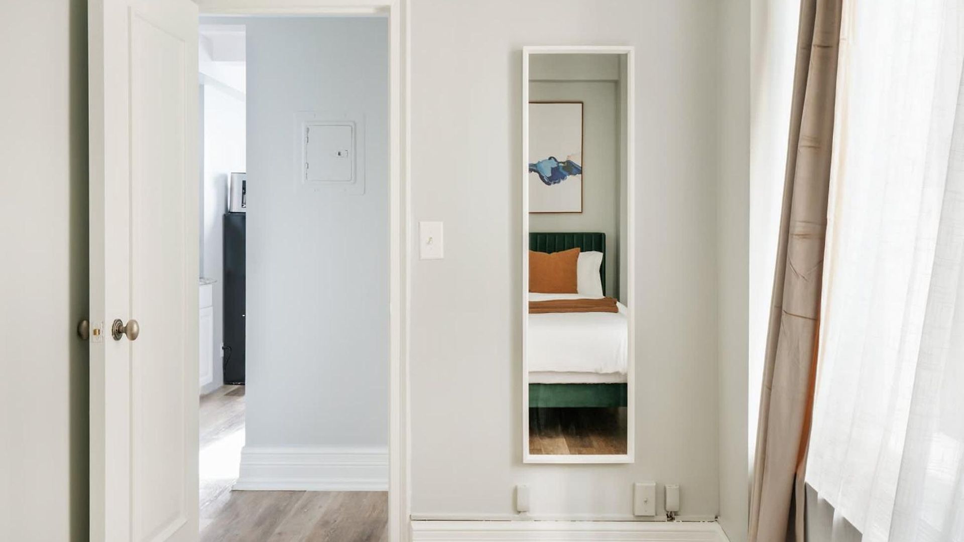 73-608 New 1br 1bth Uws Doorman Gym New York