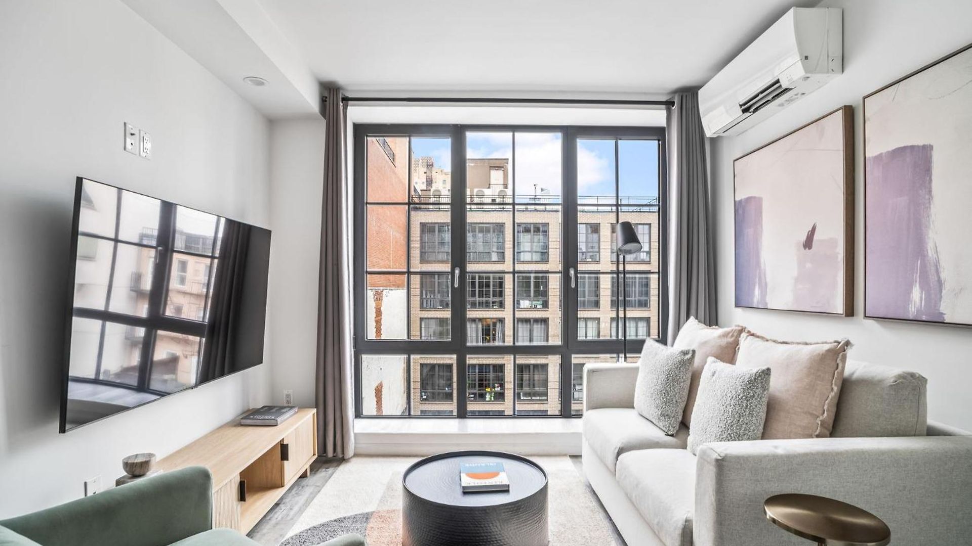 Apartment Chic Midtown 2bedroom Cozy & Modern Retreat In Hells Kitchen New York