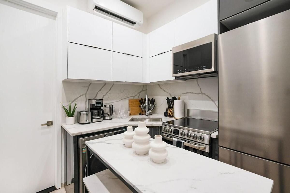 317-1b Modern 1br Ues W D New York