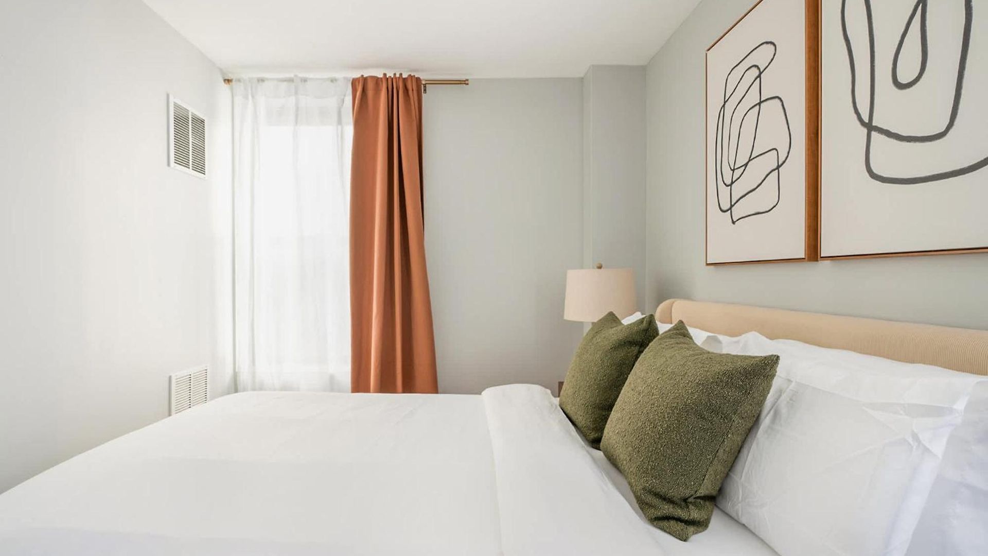 73-806 New 1br 1bth Uws Doorman Gym *