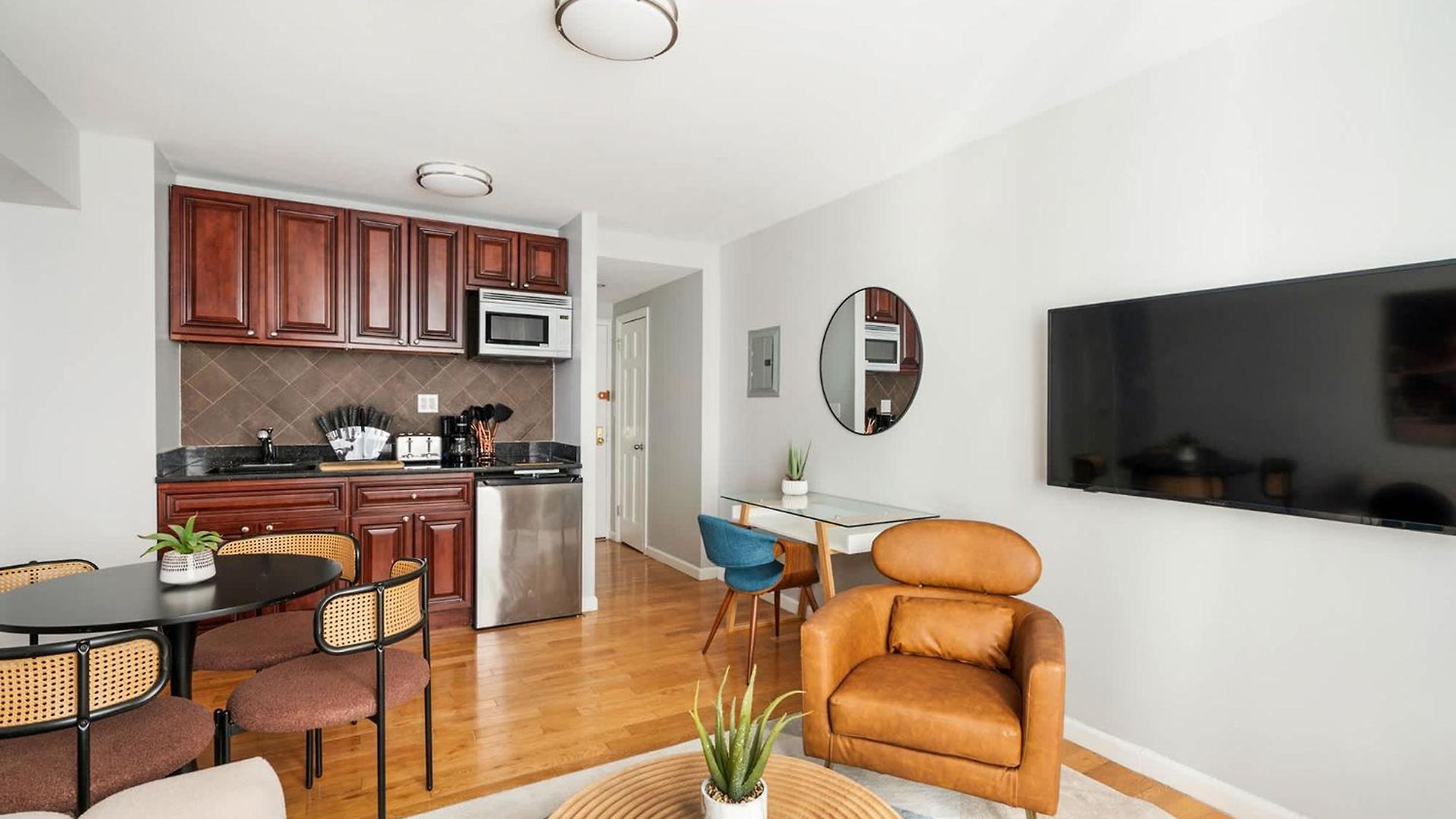 73-806 New 1br 1bth Uws Doorman Gym New York