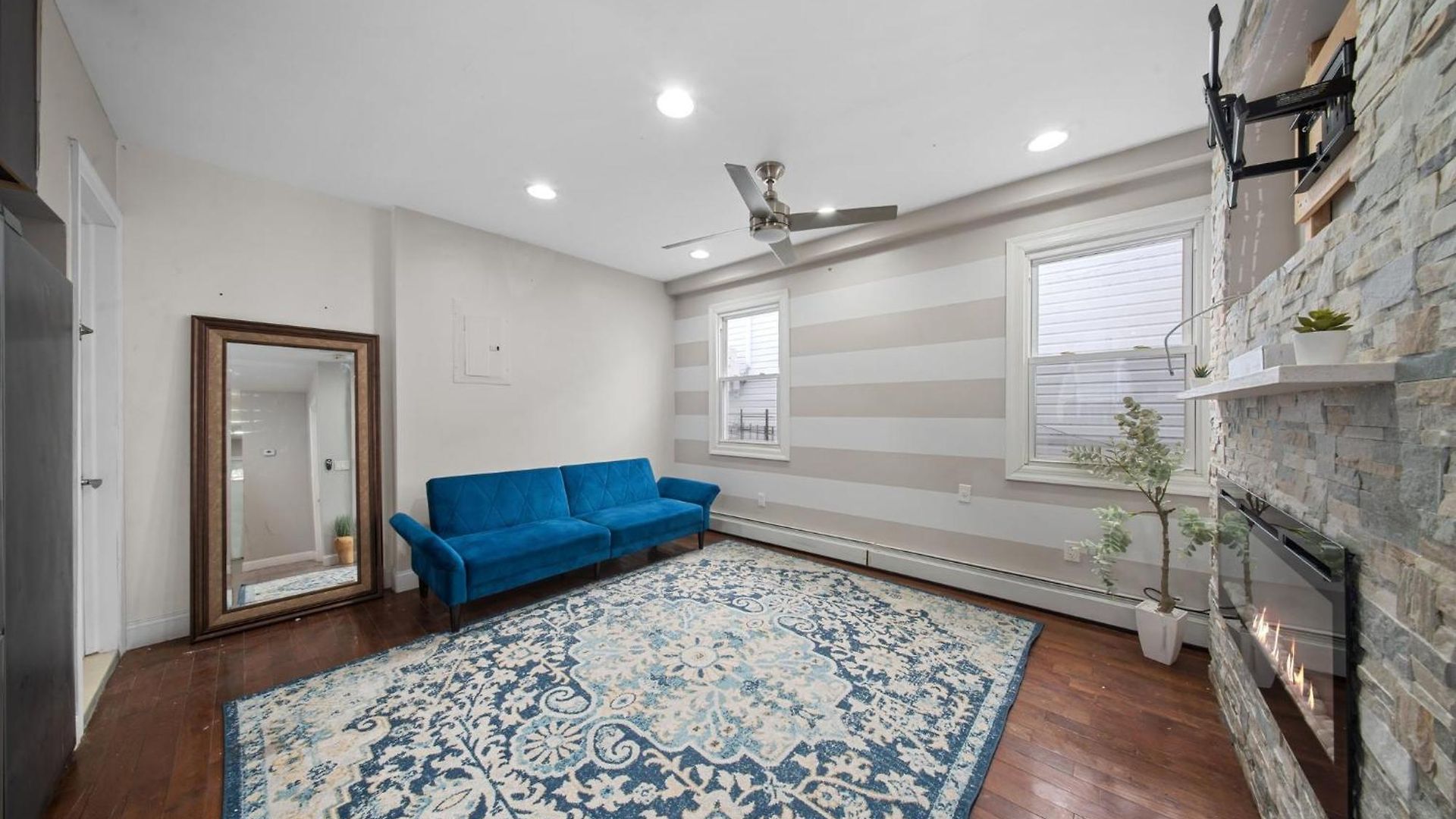 One Bedroom Near Jfk Airport! Apartment *