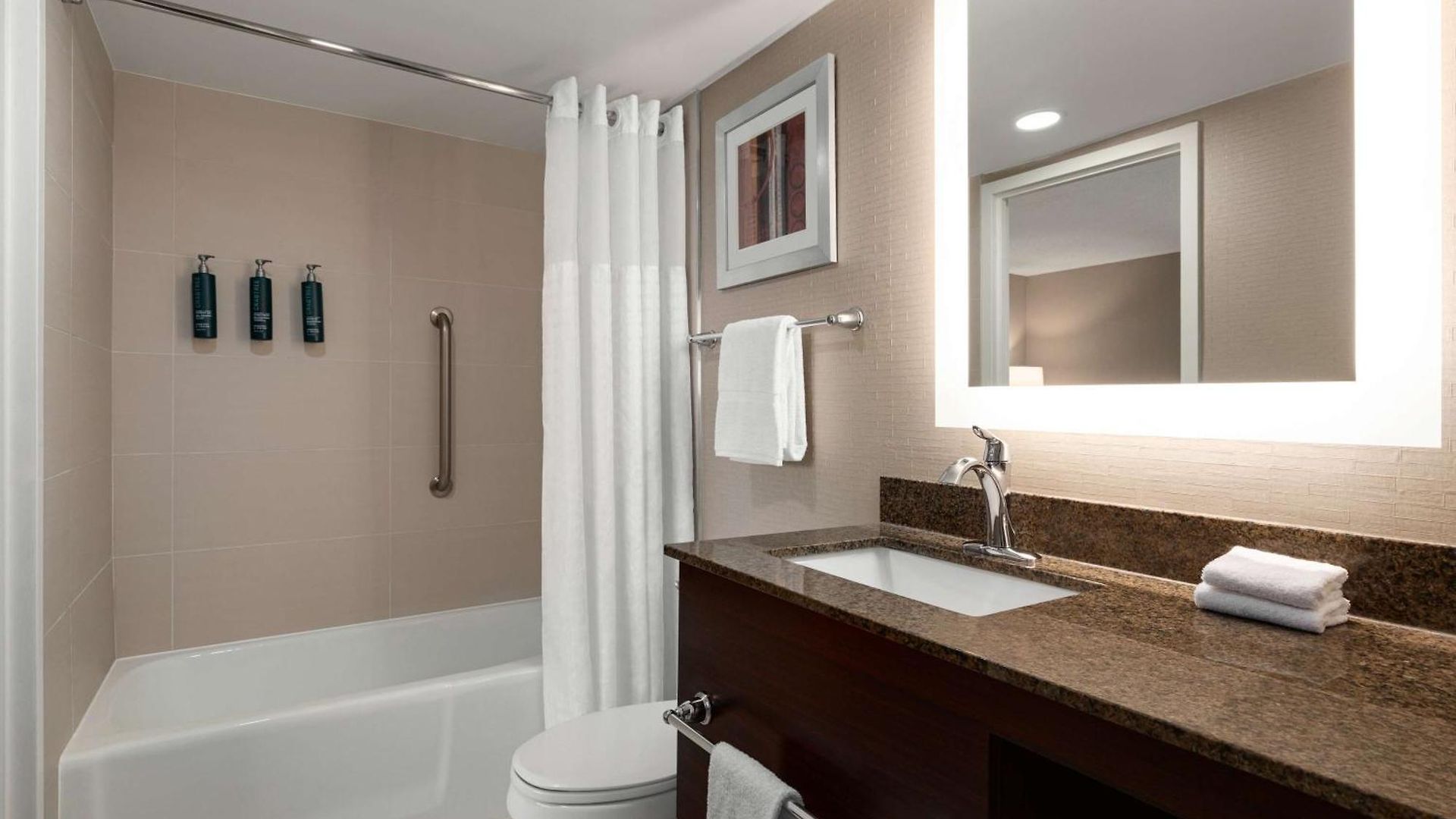 Doubletree By Hilton New York-laguardia Hotel New York