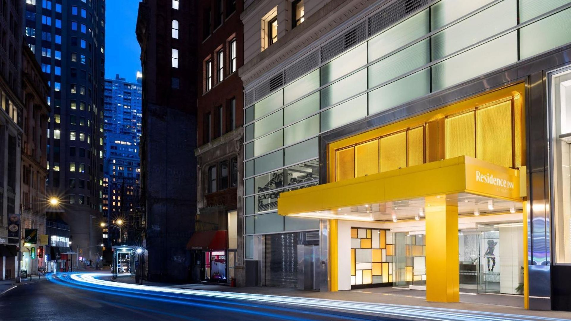 By Marriott Downtown Manhattan/world Trade Center Area Hotel