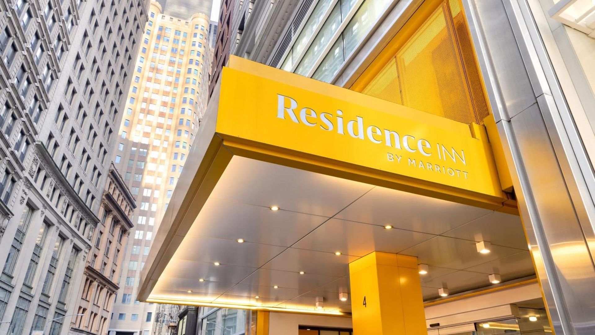 Hotel By Marriott Downtown Manhattan/world Trade Center Area