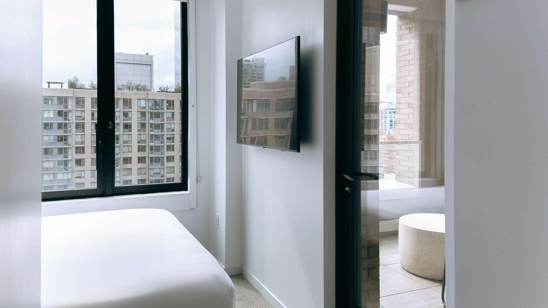 Arlo Midtown Hotel