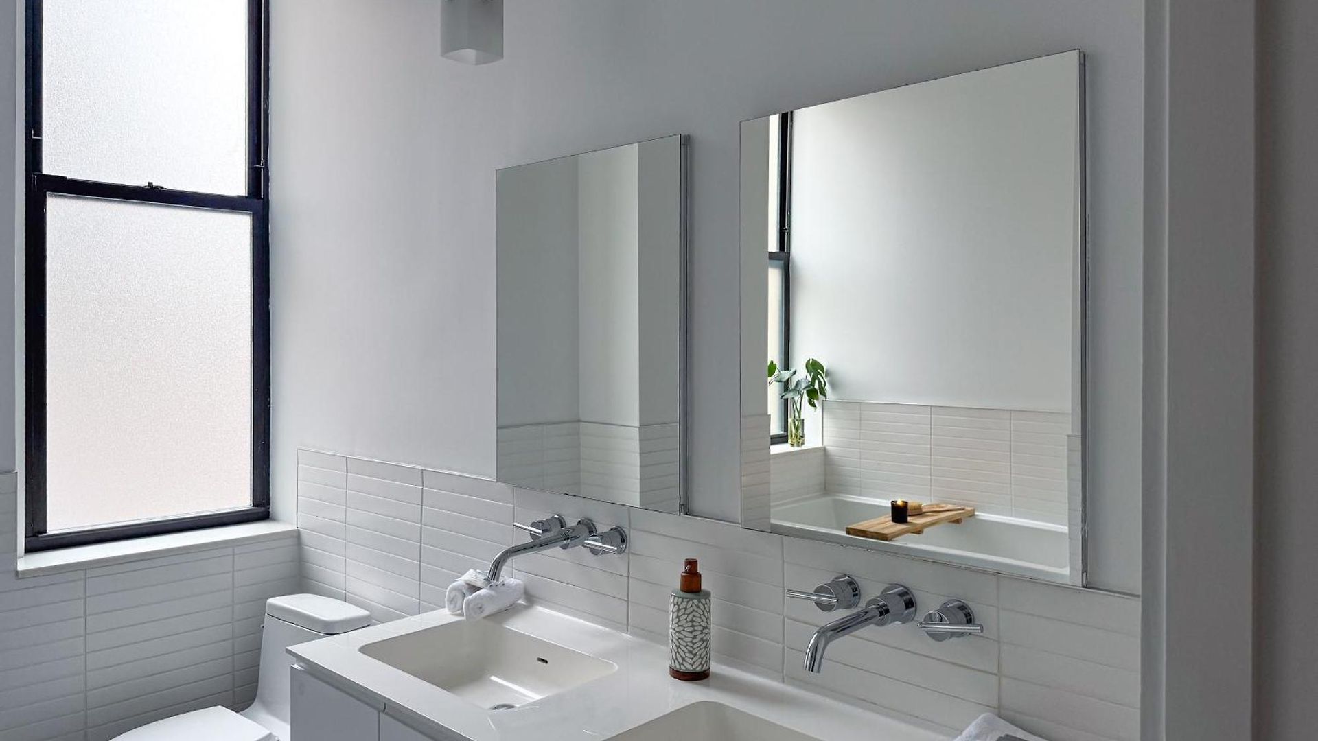 One Dutch Apartment *