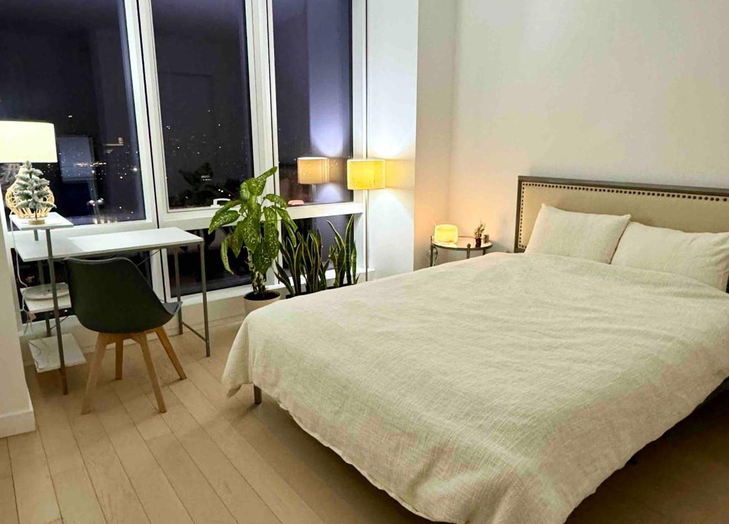 1 Stop To Midtown Amazing View Luxury High Rise Corner 1 Bedroom *