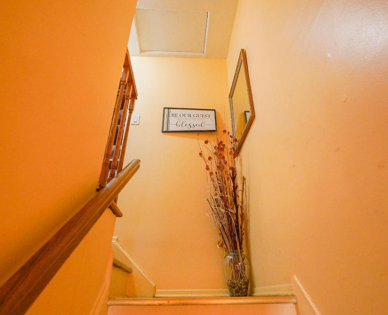 Chekells Cozy Close To Everything Free Wifi Apartment *