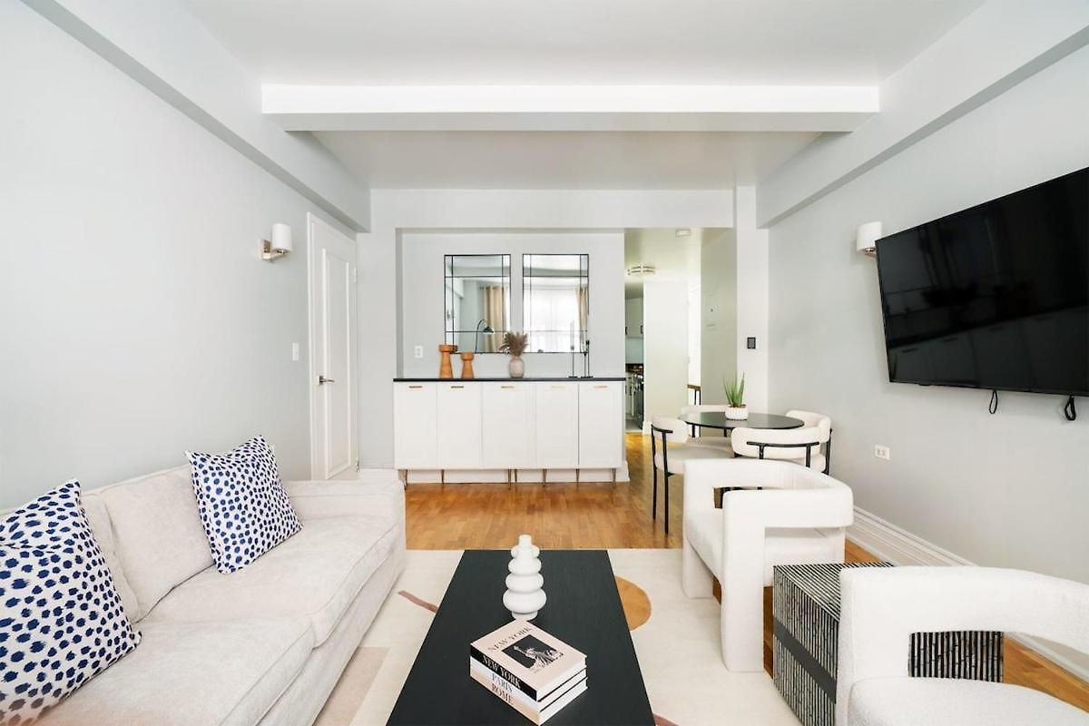73-208 New 2br 2bath Uws Doorman Gym New York
