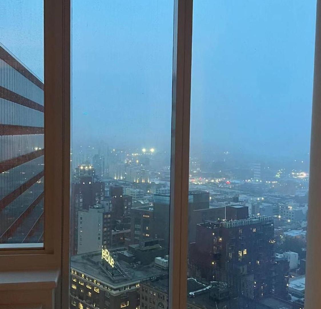 Apartment Luxury 2 Bedrooms 2 Bathrooms Corner Breathtaking Views Modern Retreat