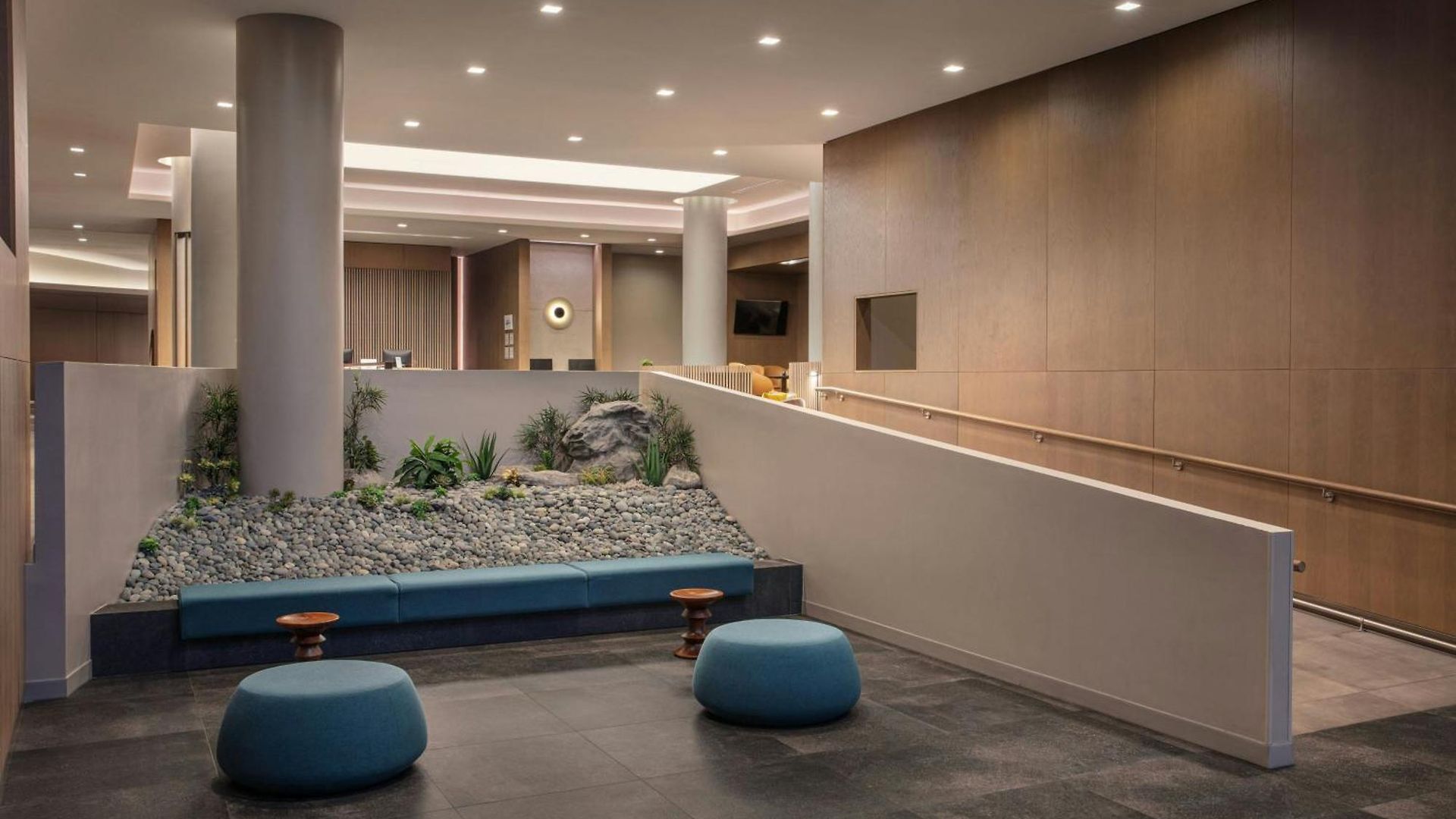 Sheraton Laguardia East 3*