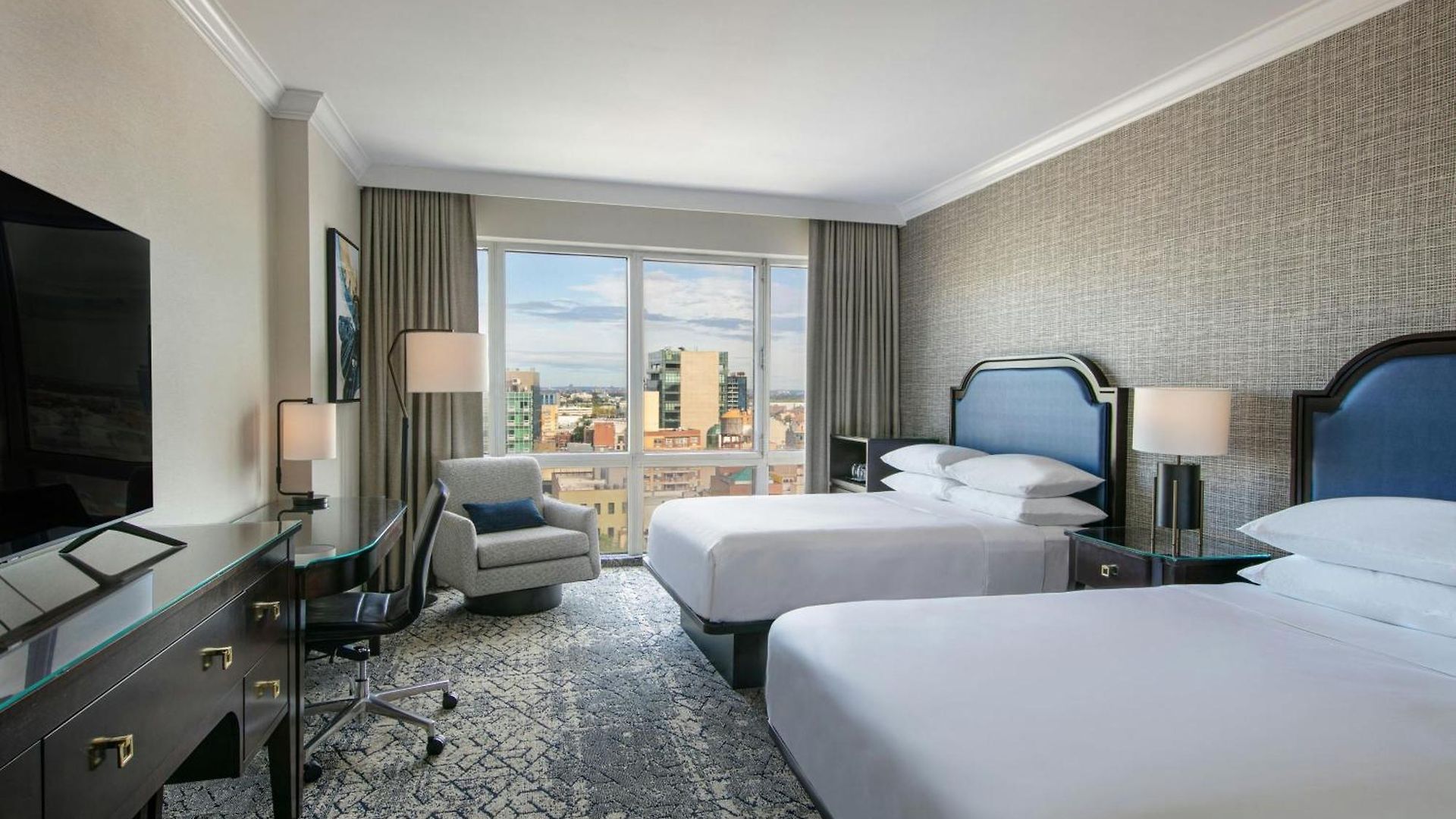 Sheraton Laguardia East