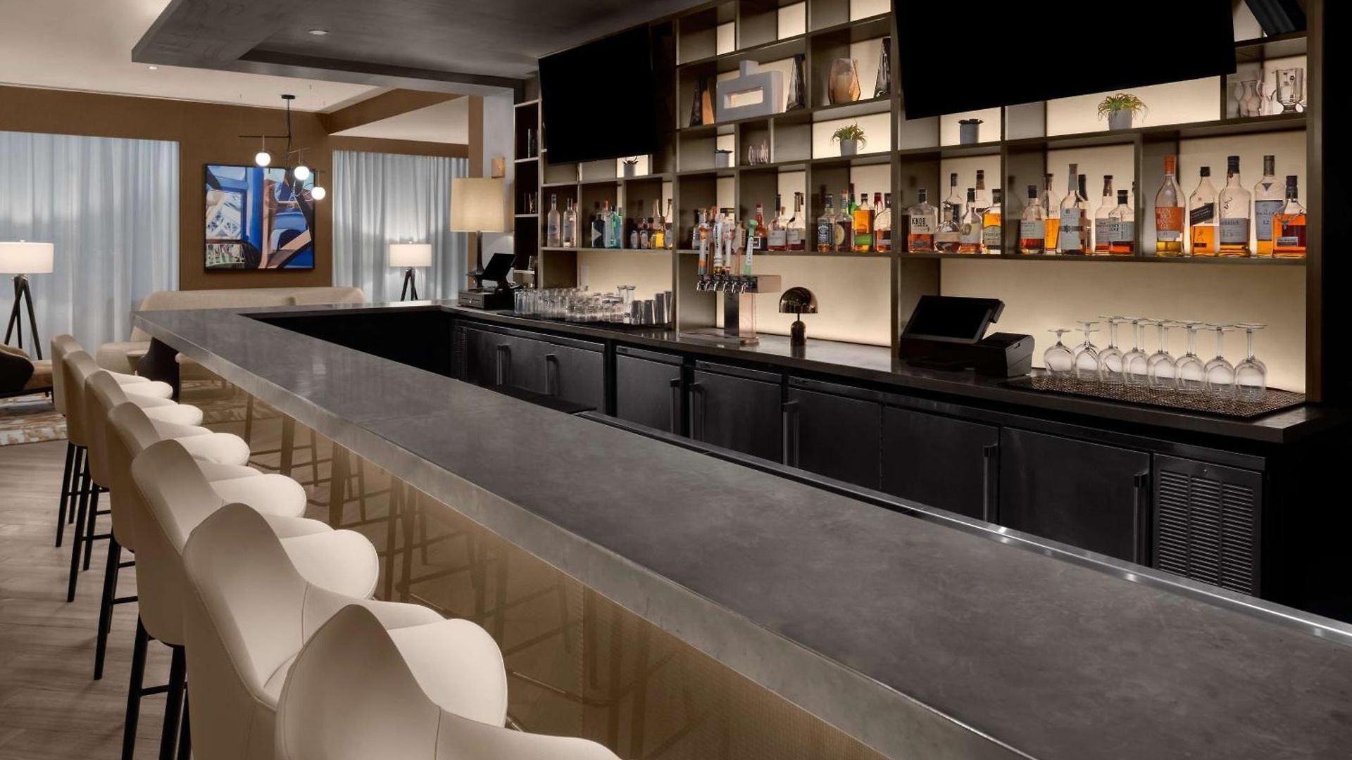 Hotel Hilton Brooklyn - Newly Renovated