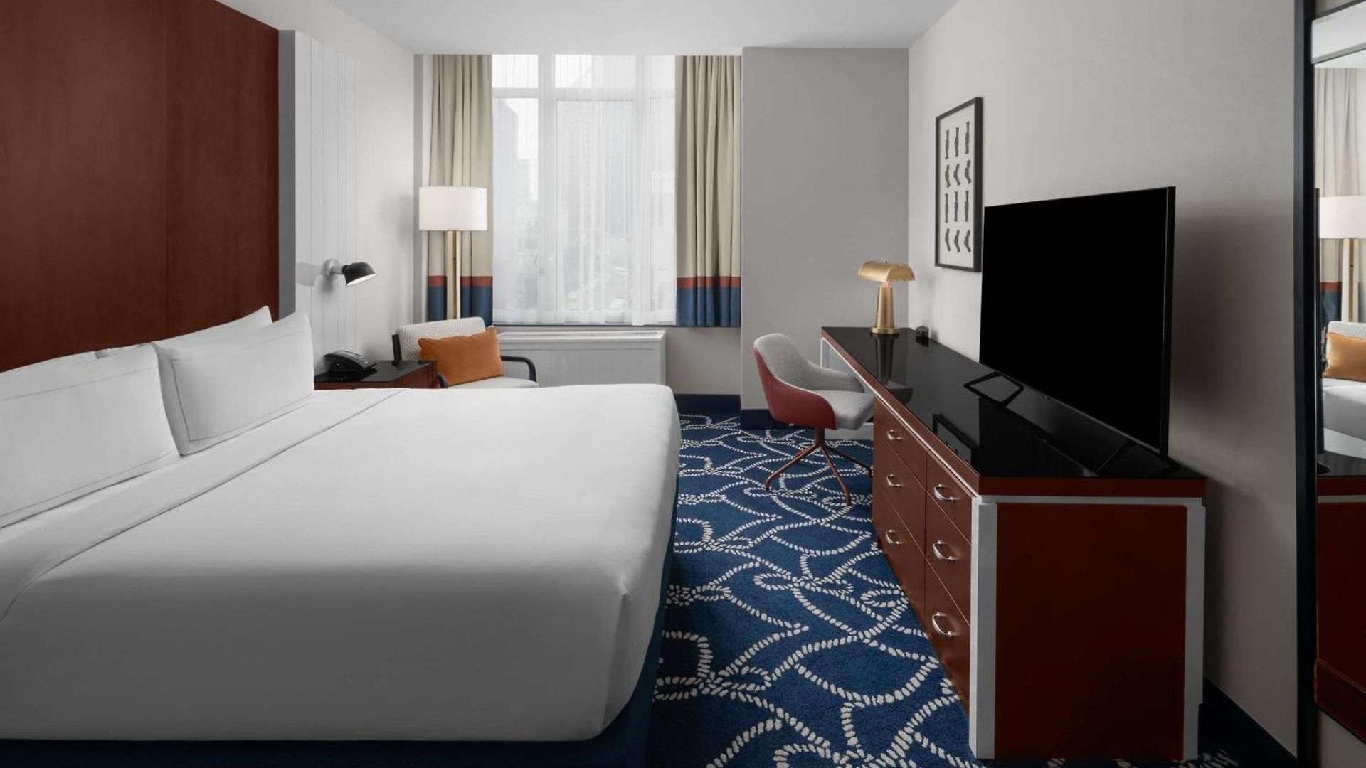 Hilton Brooklyn - Newly Renovated 4*