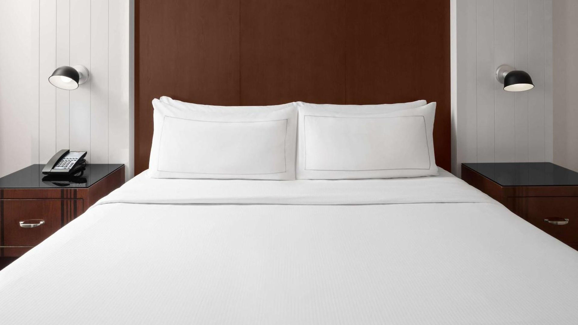 Hilton Brooklyn - Newly Renovated 4* New York