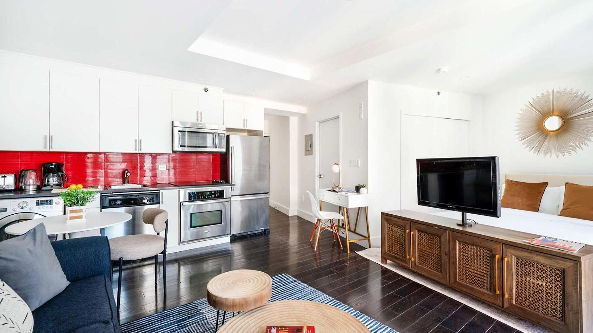 809-4b Balcony W D Prime Location Apartment New York