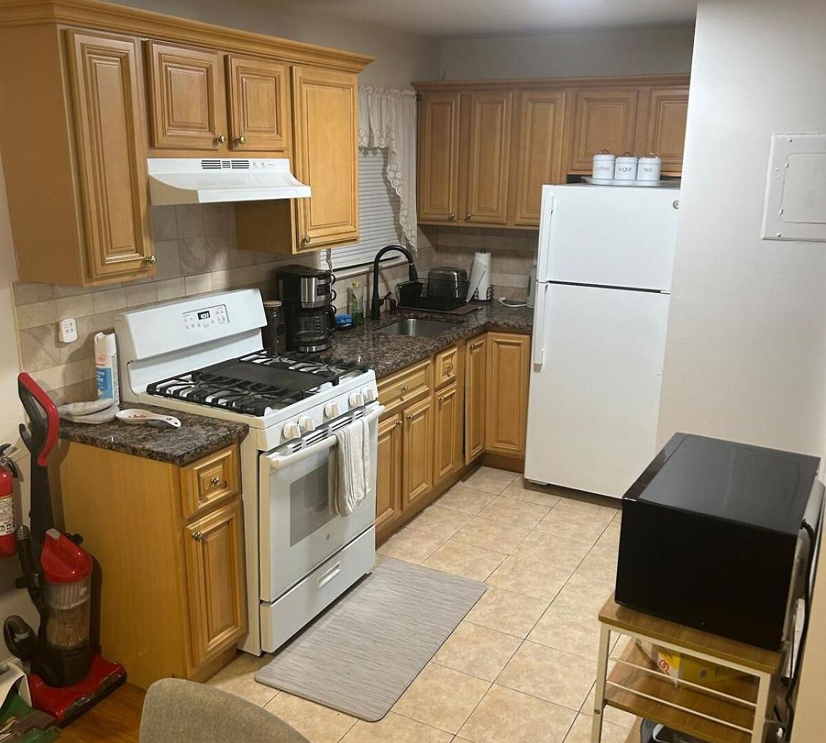 Chic Modern Bedroom 5 Mins From Jfk New York