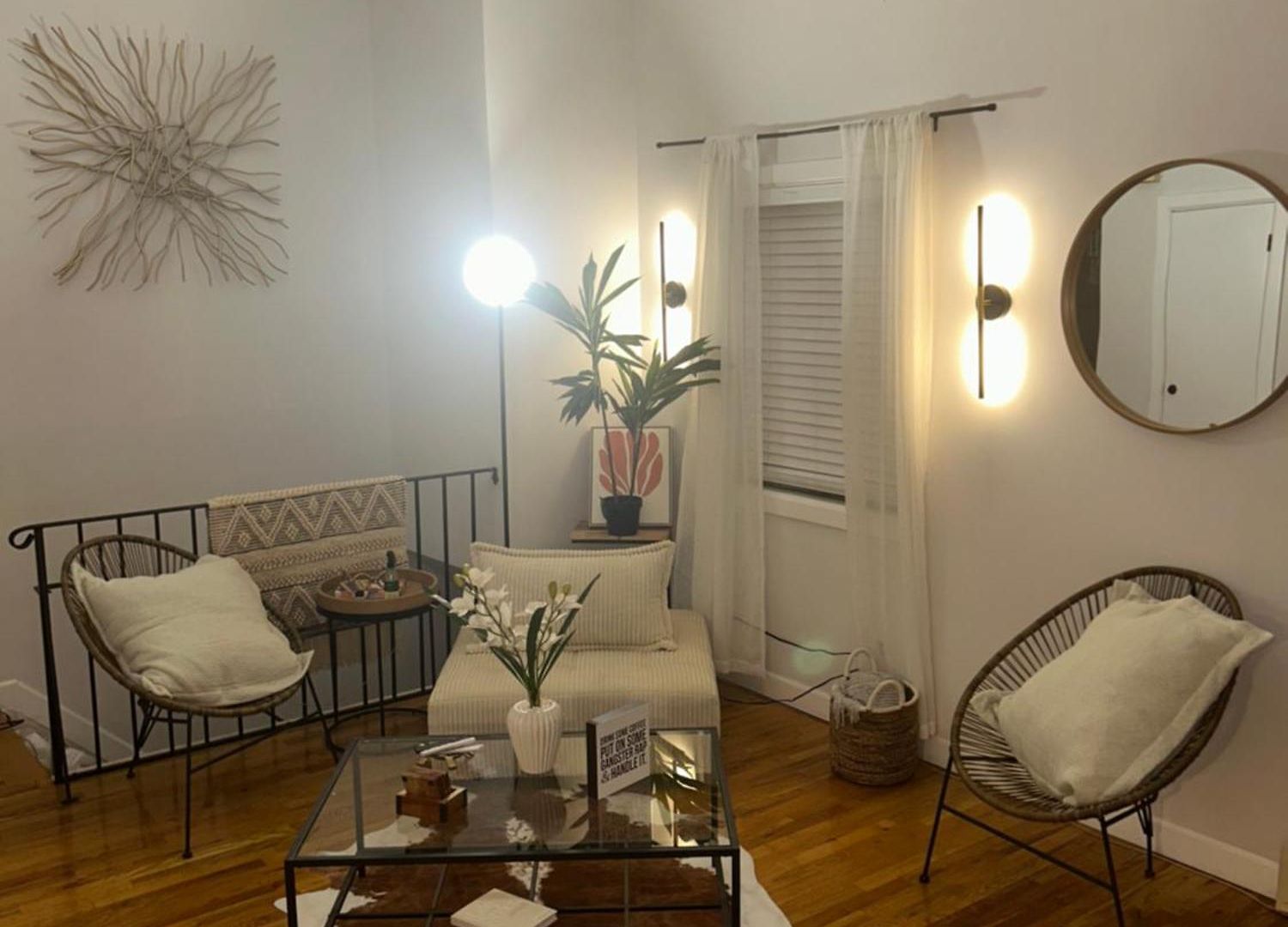 Chic Modern Bedroom 5 Mins From Jfk *