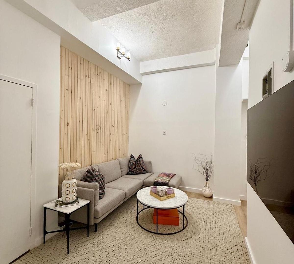 Great 2 Bed Great Location Nye