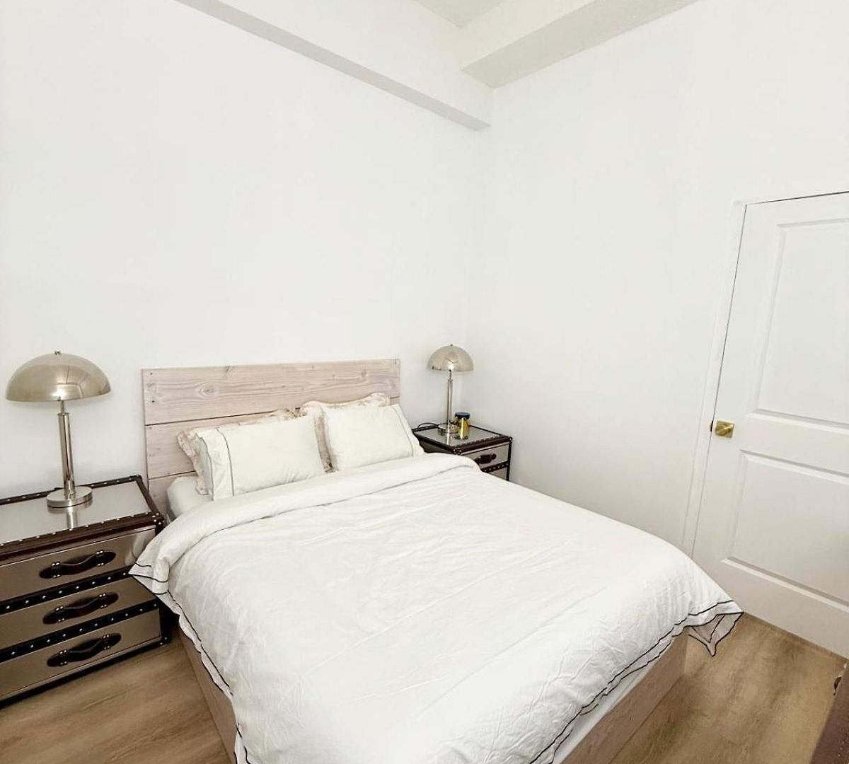 Great 2 Bed Great Location Nye Apartment