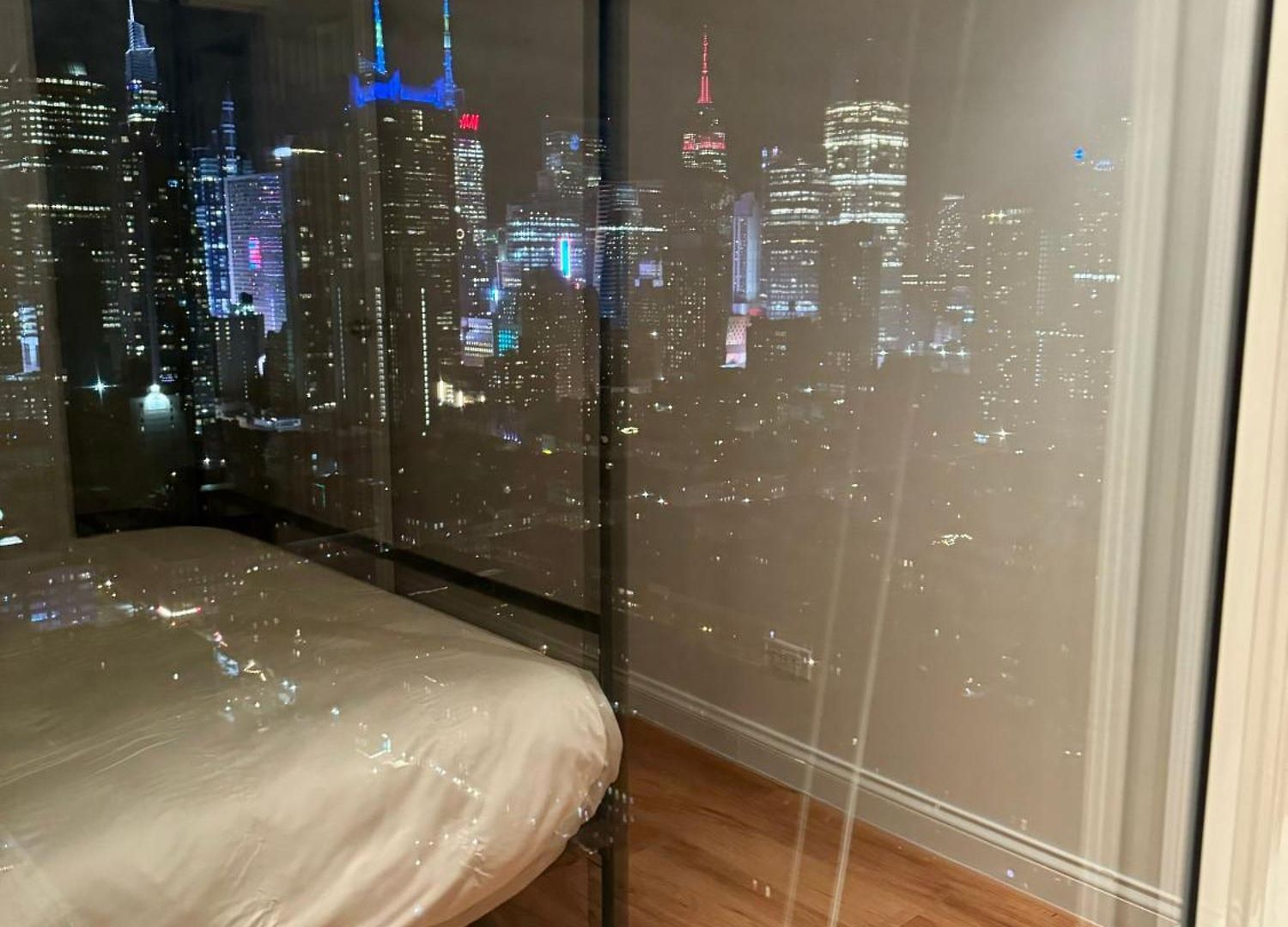 Midtown High Floor Fantastic Panoramic View Corner 2 Bedroom