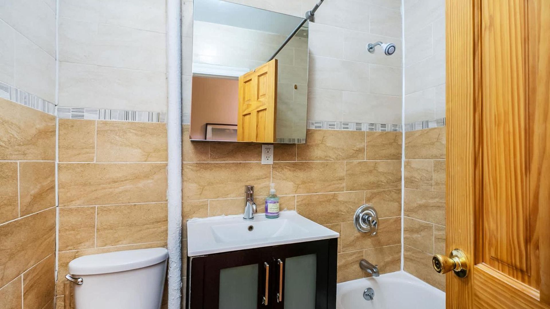 102-1a Value 2br Near Park